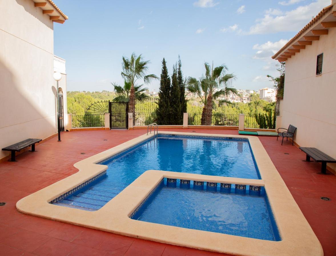 Open View Pinetree Penthouse Apartment Campoamor Ngoại thất bức ảnh